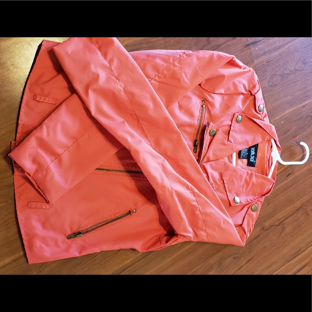 Jacket - Picture 3 of 6